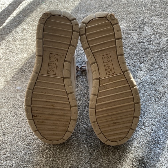 Cliffs Booties - Picture 4 of 10